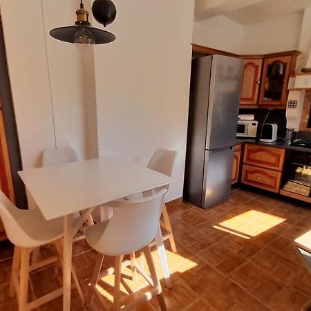Chez Thomas Apartment Sézanne Екстериор снимка