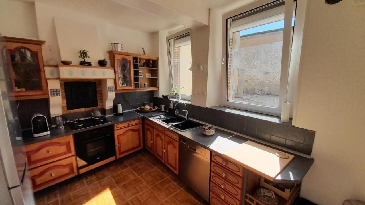 Chez Thomas Apartment Sézanne Екстериор снимка
